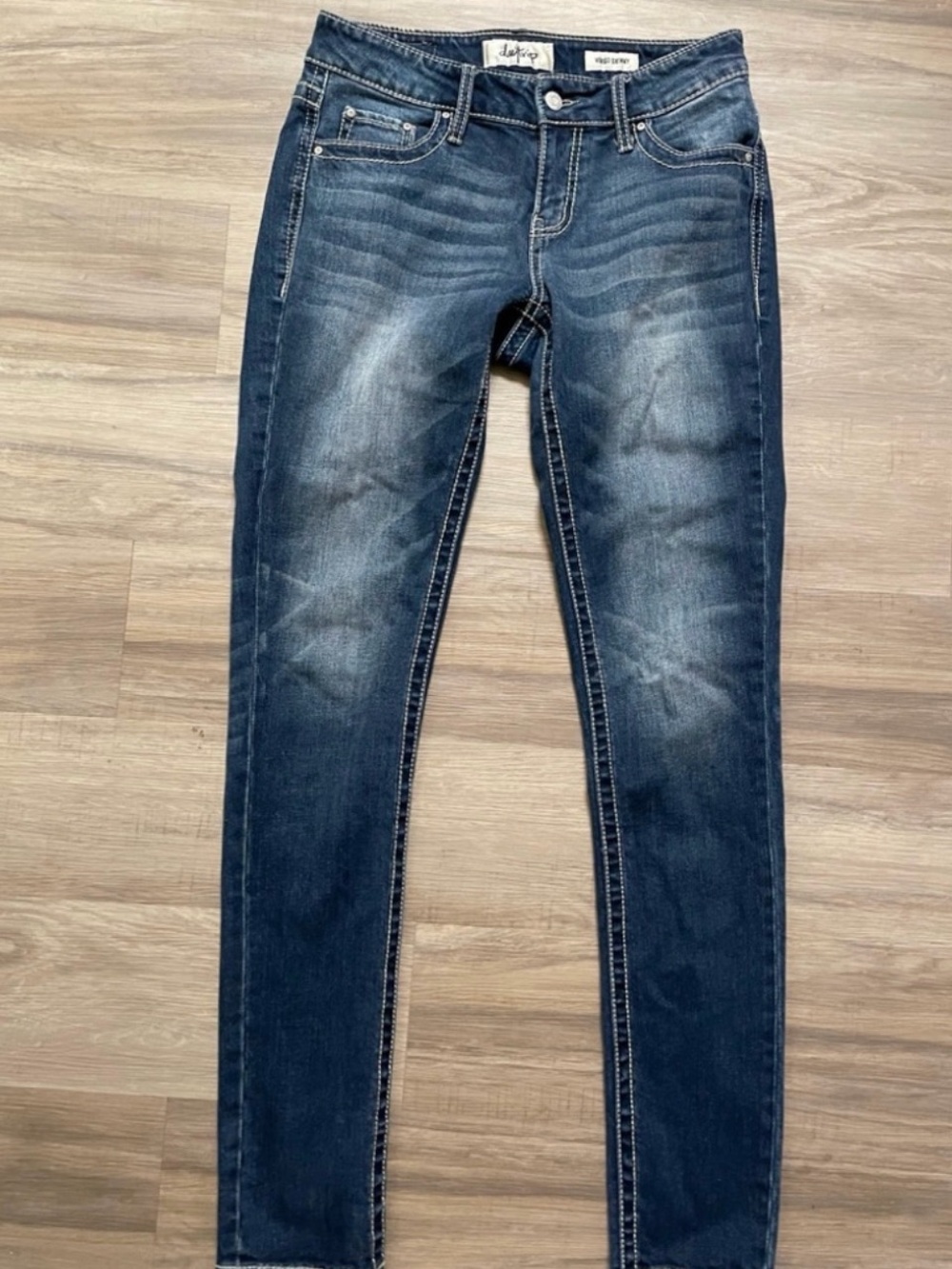 Daytrip Women’s Skinny Jeans - Dark Blue Wash 26L